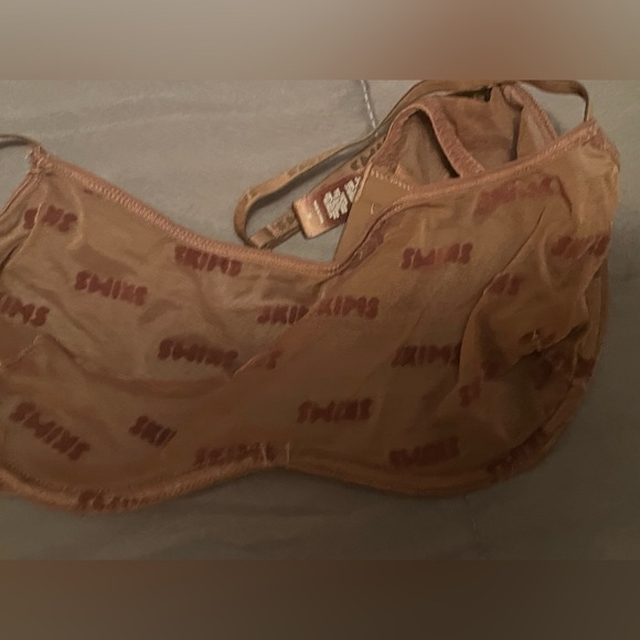 Skims After Hours Straight Neck Underwire Bra sz Med - Picture 5 of 6